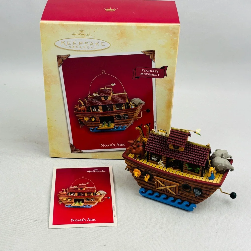 Hallmark Noah's Ark‎ Christmas Keepsake Ornament Hand Crank Movement 2004